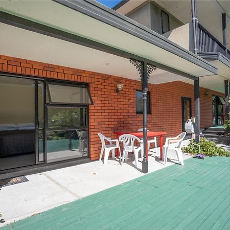 Donegal House Hotel Kaikoura Ngoại thất bức ảnh
