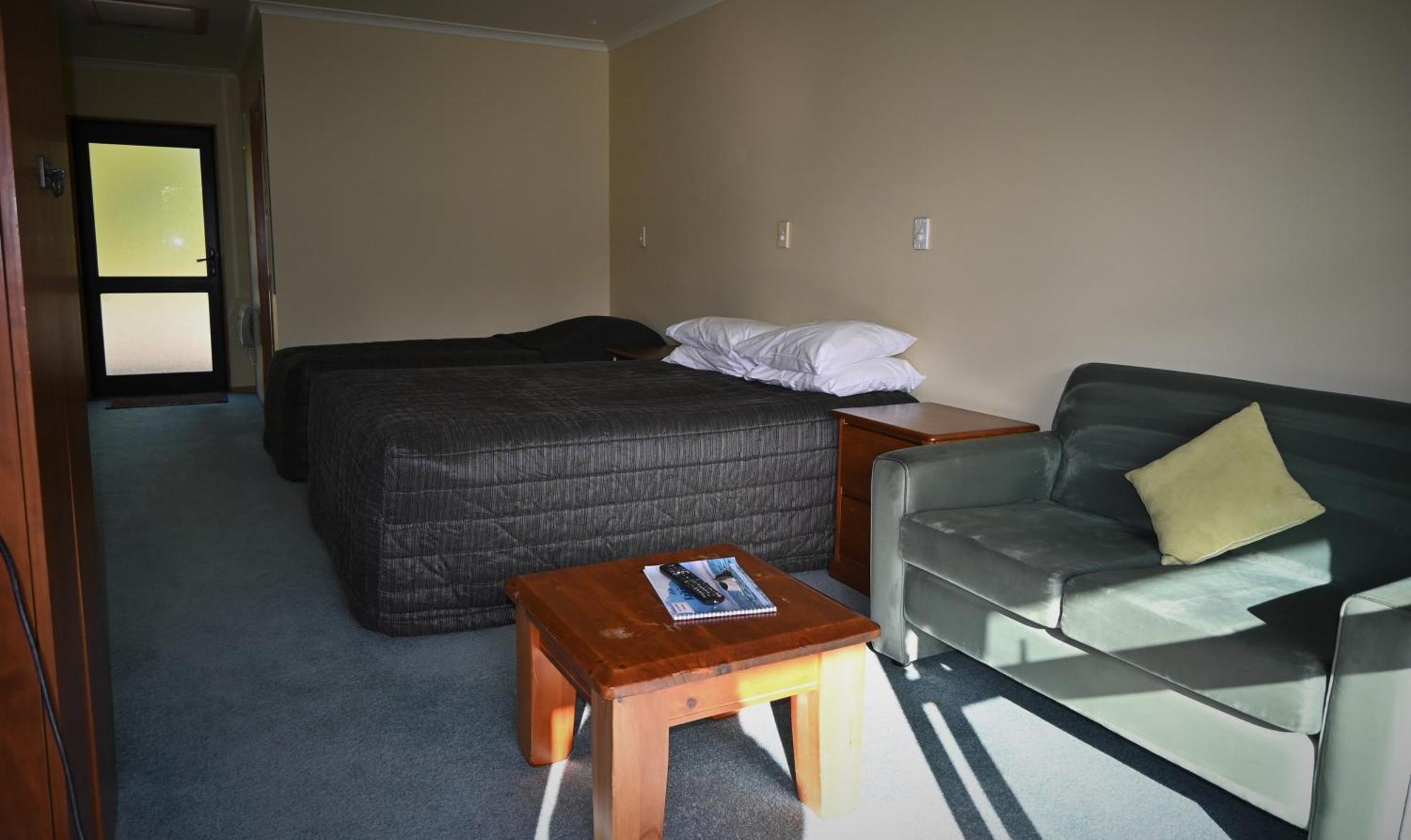 Donegal House Hotel Kaikoura Ngoại thất bức ảnh