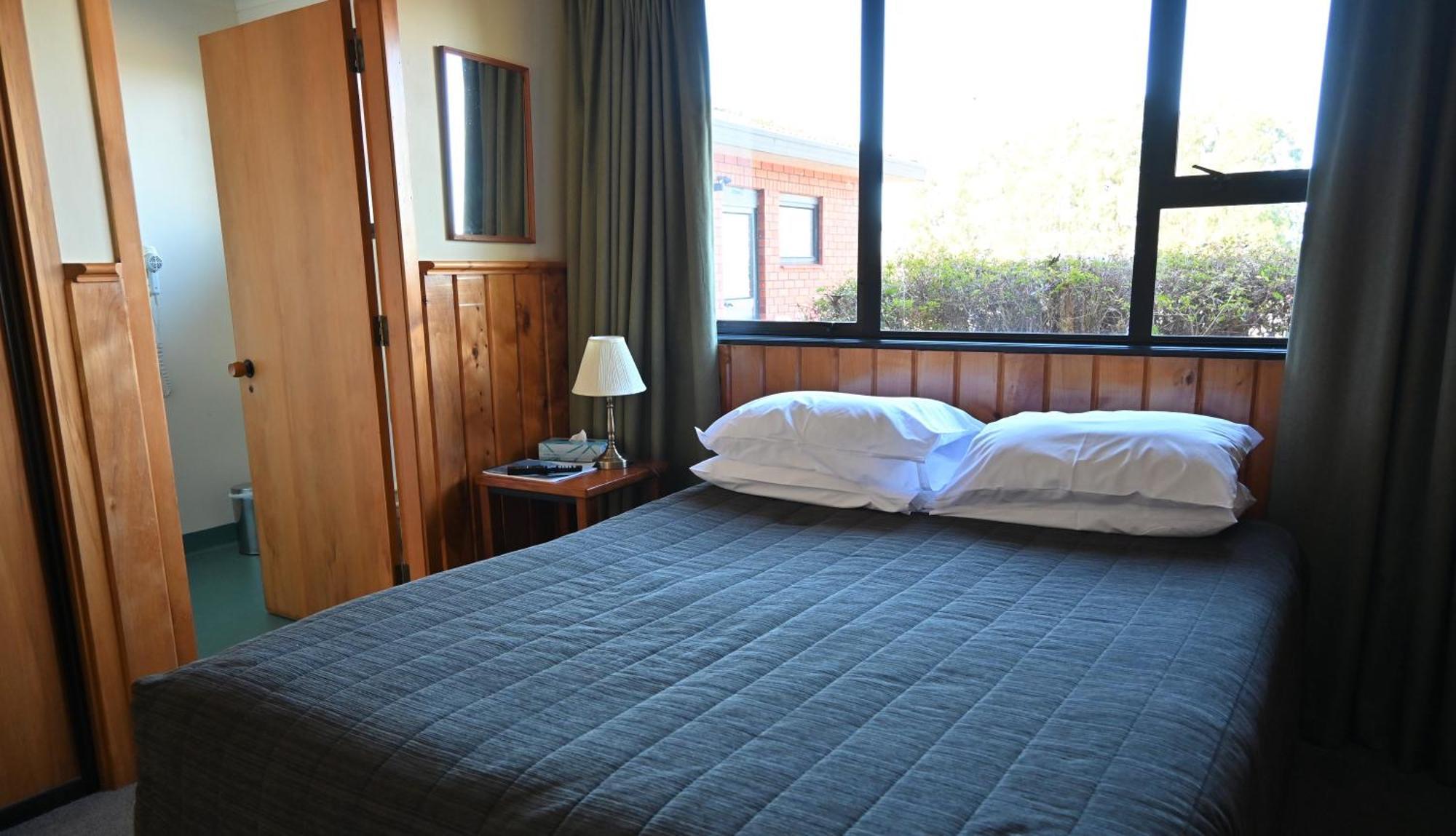 Donegal House Hotel Kaikoura Ngoại thất bức ảnh