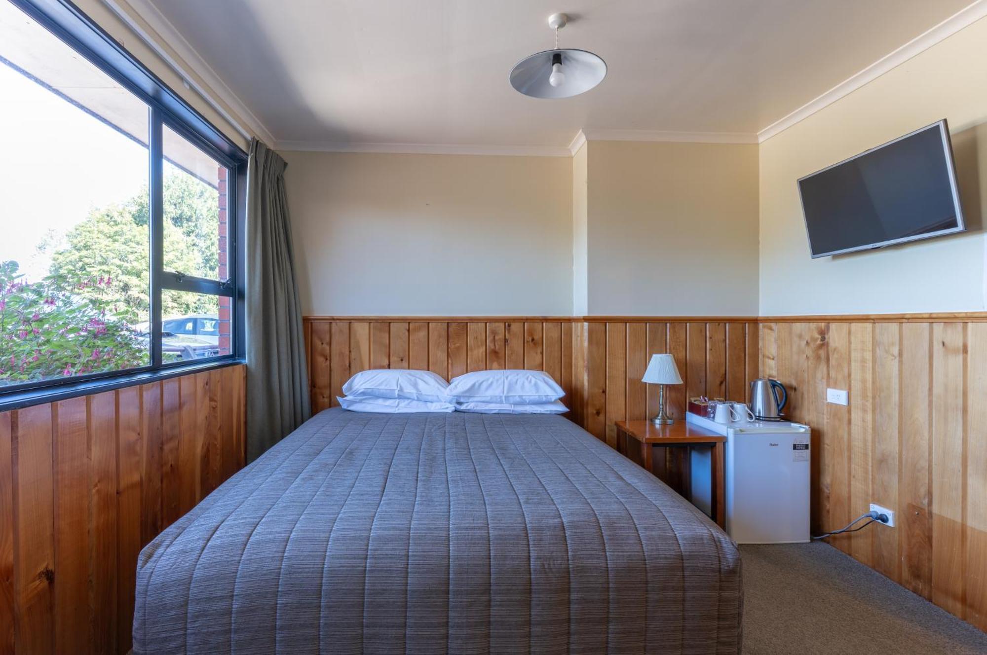 Donegal House Hotel Kaikoura Ngoại thất bức ảnh