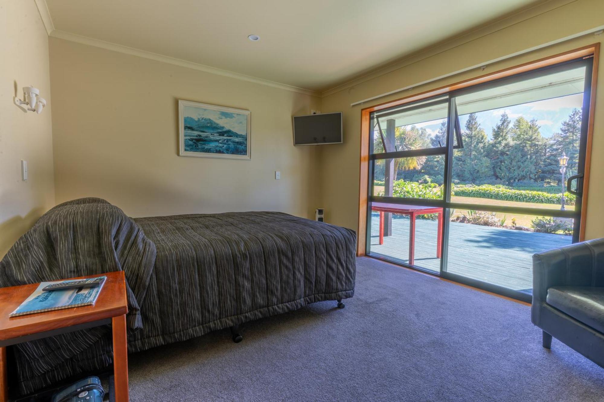 Donegal House Hotel Kaikoura Ngoại thất bức ảnh