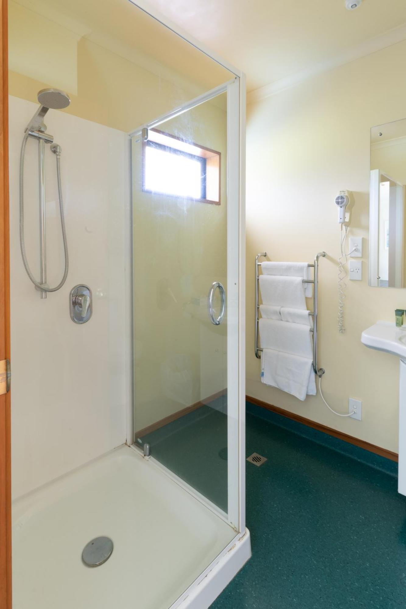 Donegal House Hotel Kaikoura Ngoại thất bức ảnh