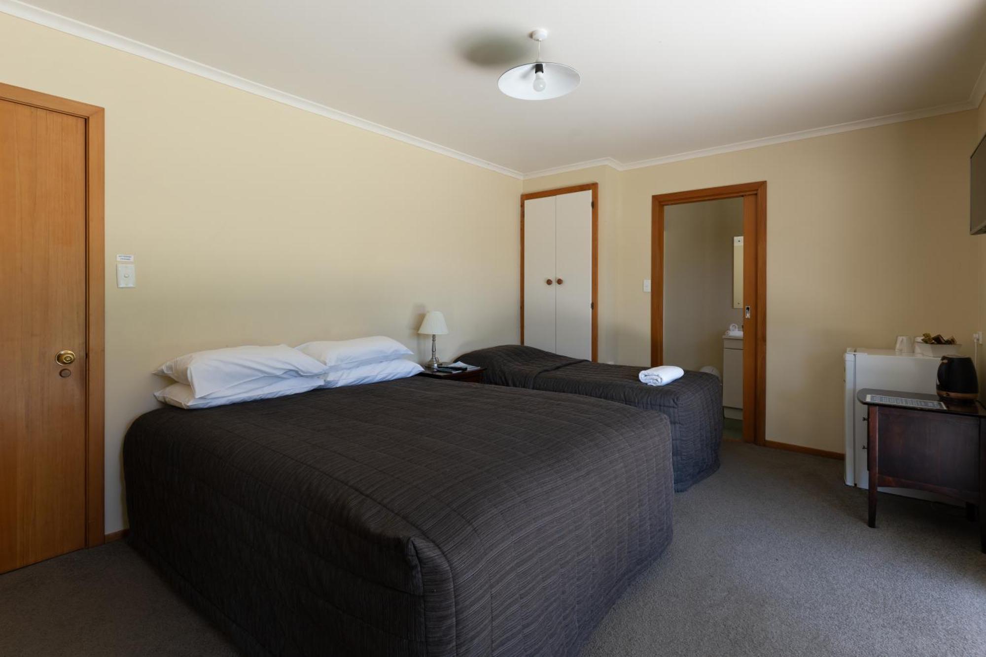 Donegal House Hotel Kaikoura Ngoại thất bức ảnh